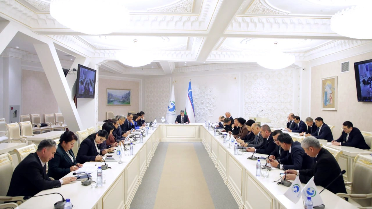 Депутатлар «Эл-юрт умиди» жамғармаси ўзини-ўзи ислоҳ қилиши керак» деган шарт билан қонун лойиҳасини маъқуллашди