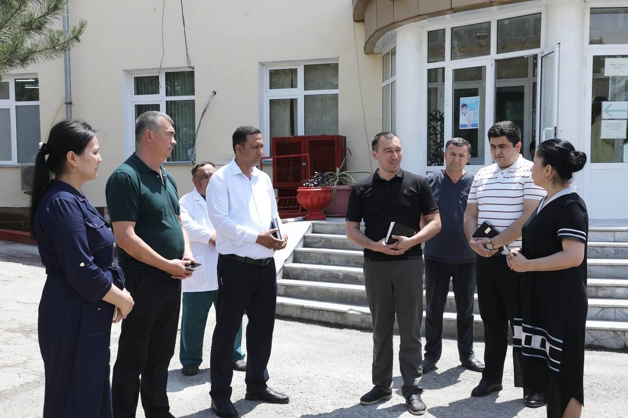 Депутатлар жойларга чиқиб, қандай “каромат” кўрсатишяпти?
